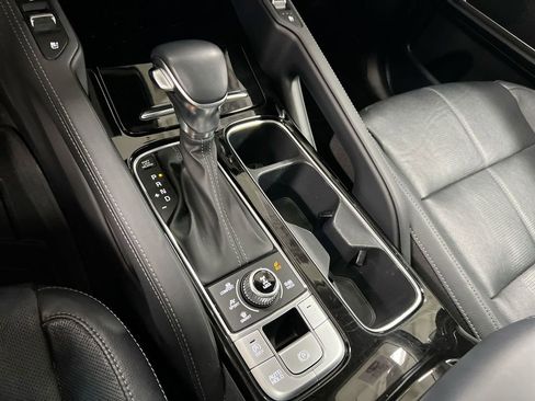 Used 2022 Kia Telluride EX w/ EX Premium Package AWD/4WD image 18