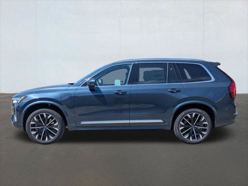 New 2026 Volvo XC90 T8 Plus w/ Protection Package AWD/4WD image 3