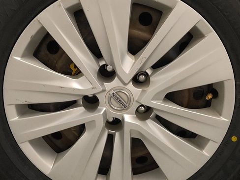 Used 2019 Nissan Sentra SV FWD image 31