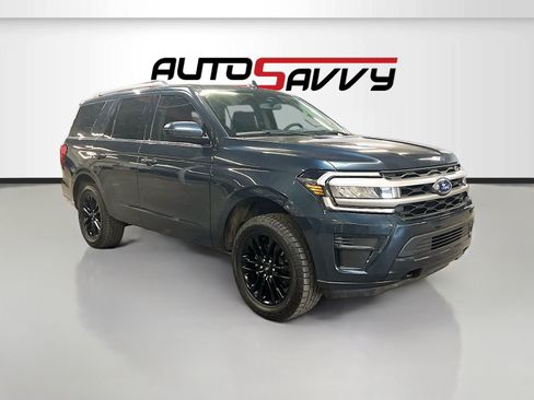 Used 2024 Ford Expedition XLT AWD/4WD image 1
