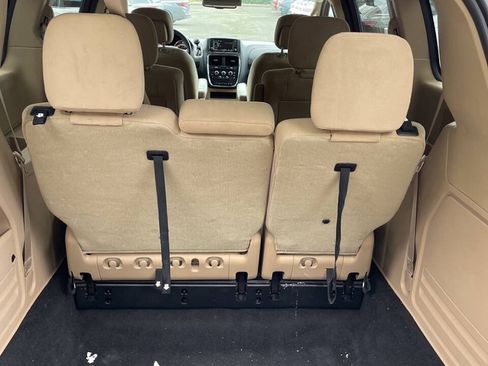 Used 2014 Dodge Grand Caravan SE w/ Quick Order Package 29E SE FWD image 17