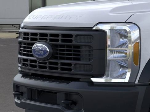 New 2026 Ford F550 4x4 Regular Cab Super Duty image 17