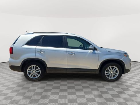 Used 2014 Kia Sorento LX AWD/4WD image 8