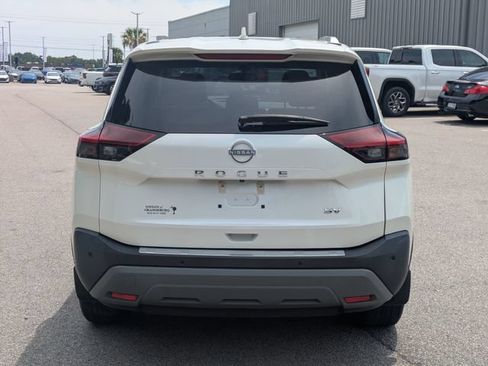 Used 2023 Nissan Rogue SV w/ SV Premium B Package FWD image 4