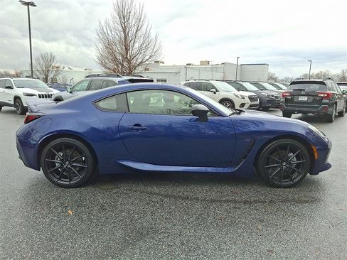 Used 2022 Toyota GR86 Premium image 7