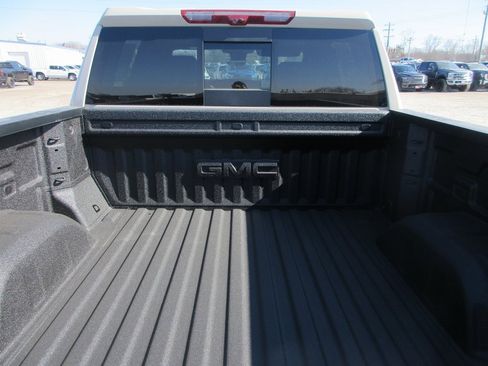 New 2026 GMC Sierra 1500 AT4 w/ AT4 Premium Package image 7