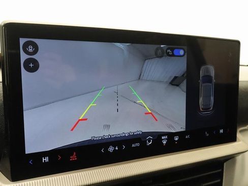 Used 2025 Ford Explorer Active image 16