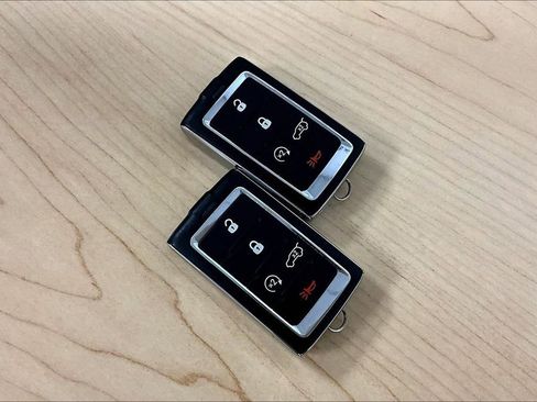 Used 2023 Jeep Grand Cherokee L Limited image 35