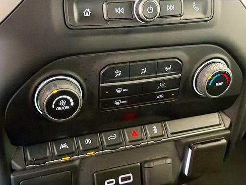 Certified 2024 Chevrolet Silverado 1500 Custom image 13