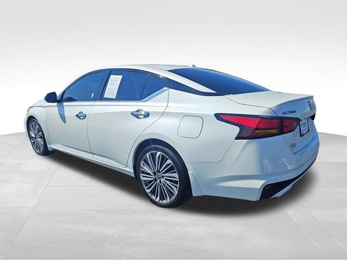 Used 2025 Nissan Altima 2.5 SL FWD image 3
