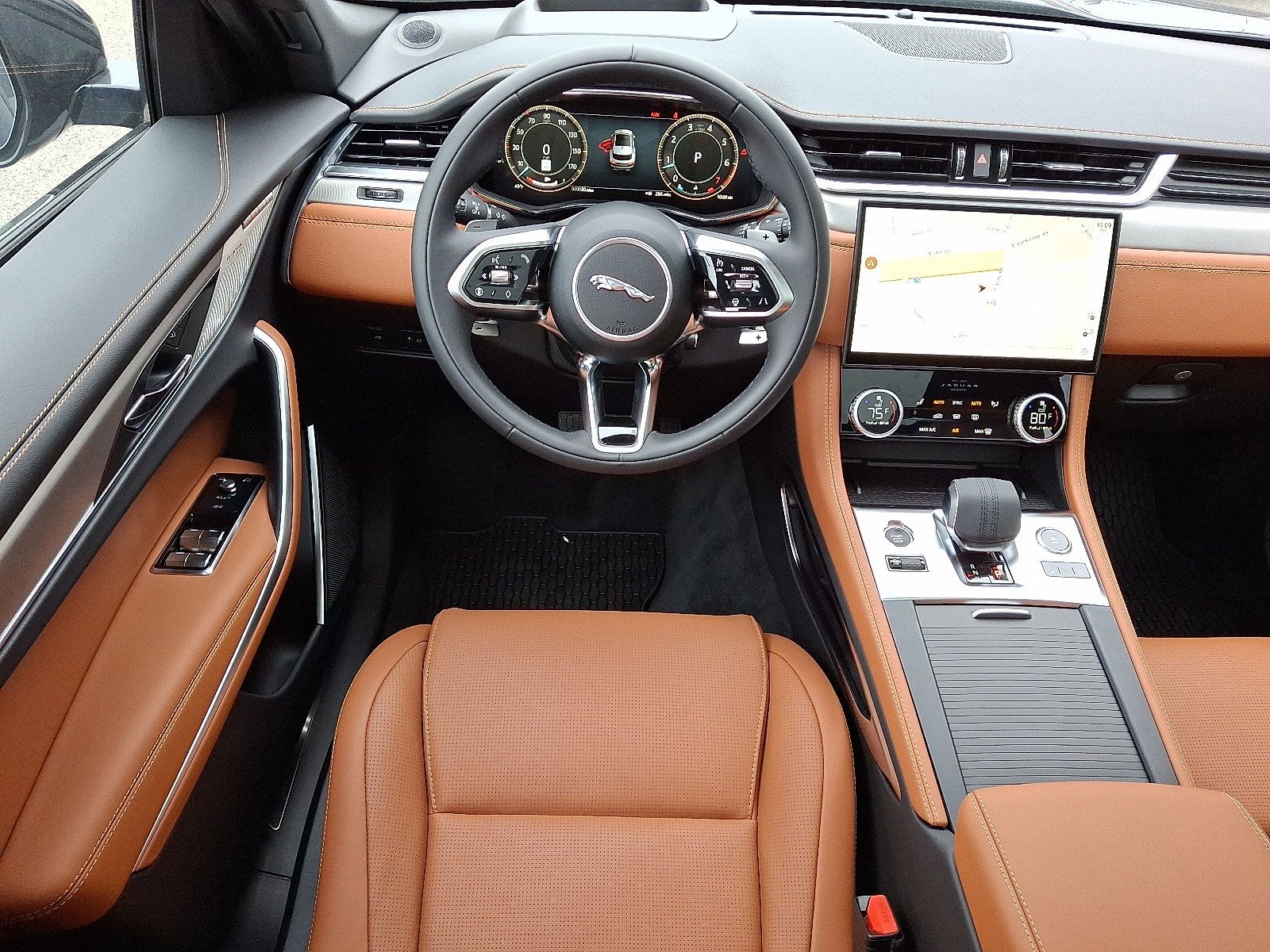 New 2026 Jaguar F-PACE R-Dynamic S AWD/4WD image 4