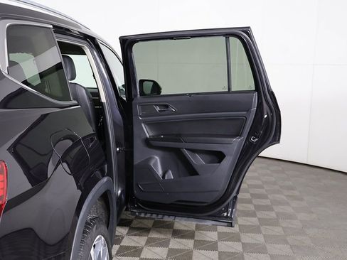 Used 2020 Volkswagen Atlas SEL R-Line image 29