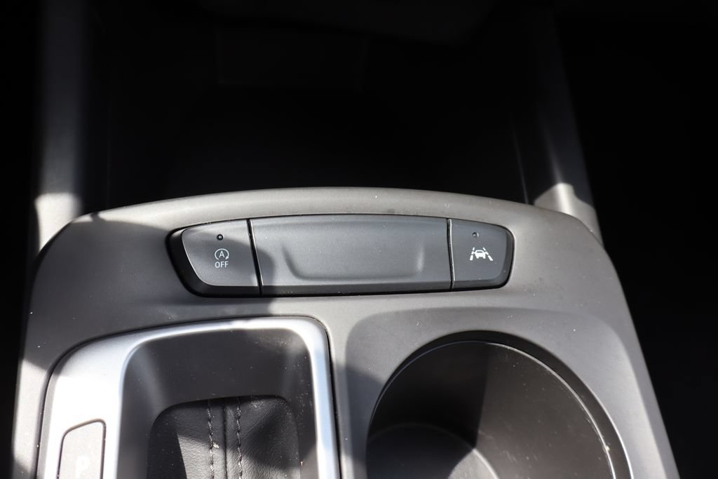 Used 2024 Chevrolet Trax LS w/ LS Convenience Package FWD image 10