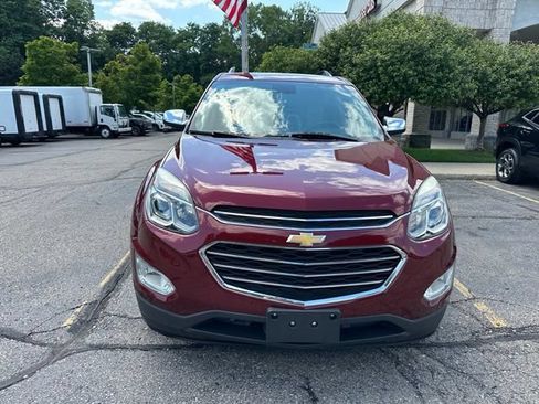 Used 2017 Chevrolet Equinox Premier w/ Enhanced Convenience Package FWD image 8