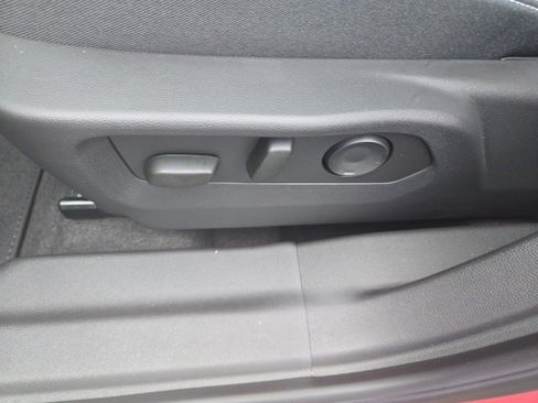 New 2025 Buick Envision Sport Touring image 11