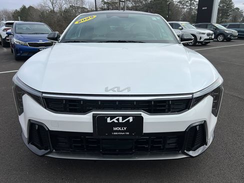 Used 2025 Kia K4 GT-Line w/ GT-Line Premium Package image 11