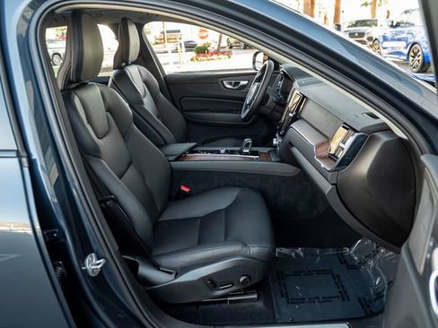 Used 2024 Volvo XC60 T8 Plus w/ Climate Package image 26