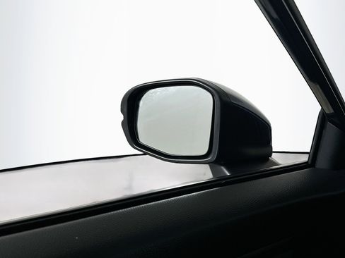 Used 2023 Honda CR-V LX image 16