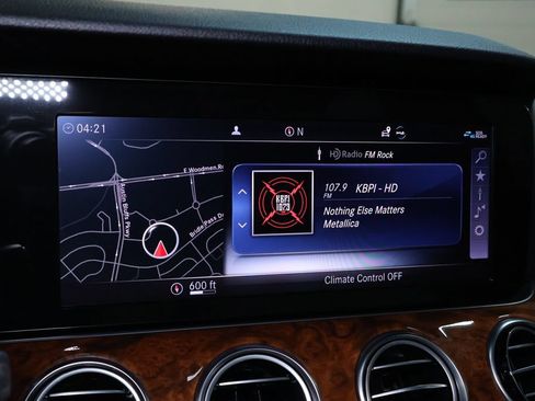 Used 2019 Mercedes-Benz E 300 4MATIC image 31