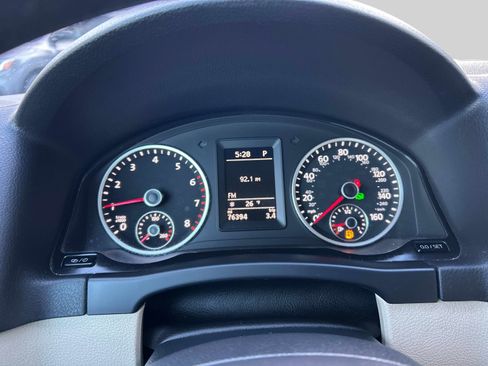 Used 2016 Volkswagen Tiguan SE image 27