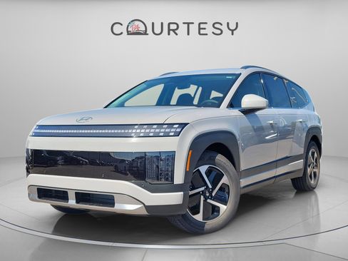 New 2026 Hyundai Ioniq 9 SE image 1