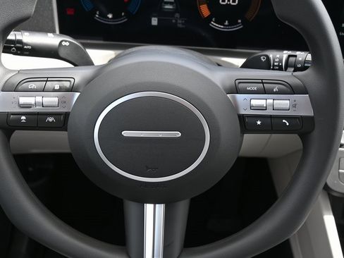 New 2025 Hyundai Tucson SE image 14