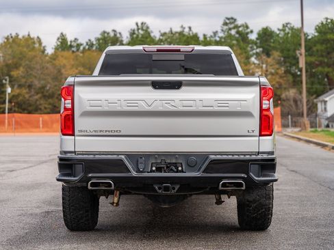 Used 2021 Chevrolet Silverado 1500 LT Trail Boss w/ Convenience Package II image 6