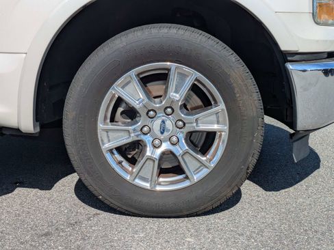 Used 2015 Ford F150 Lariat RWD image 14