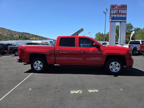 Used 2018 Chevrolet Silverado 1500 LT w/ All Star Edition AWD/4WD image 4