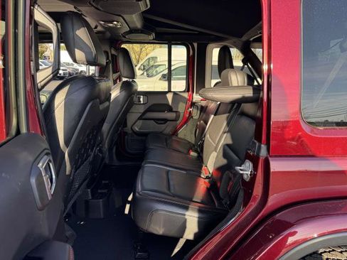 Used 2021 Jeep Wrangler Unlimited Rubicon image 8