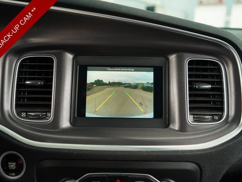 Used 2020 Dodge Charger SXT w/ Leather Interior Group RWD image 11