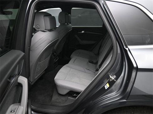 Used 2024 Audi SQ5 Premium Plus image 29