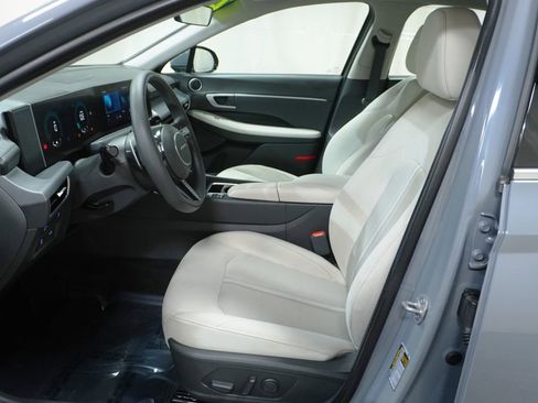 Used 2024 Hyundai Sonata SEL FWD image 12