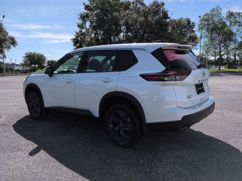 Certified 2026 Nissan Rogue SV w/ Cold Weather Package FWD image 6