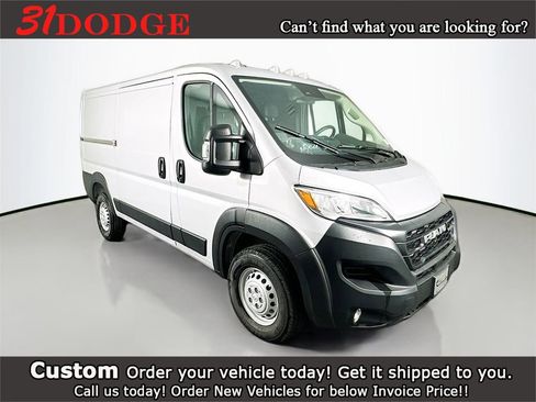 New 2026 RAM ProMaster 1500 w/ Convenience Group image 1