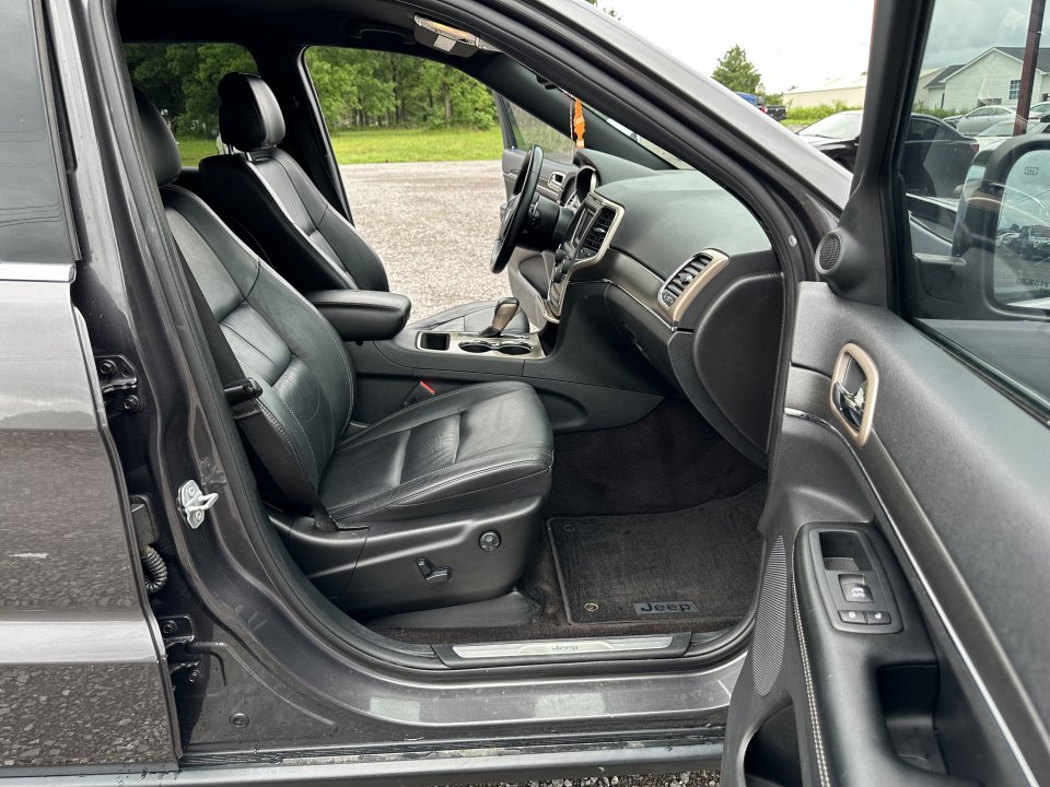 Used 2016 Jeep Grand Cherokee Limited RWD image 17