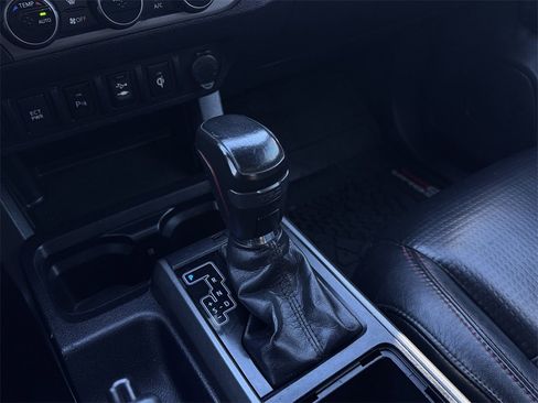Used 2017 Toyota Tacoma TRD Pro image 21
