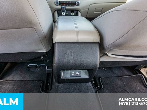 Used 2025 Nissan Altima 2.5 SV FWD image 30