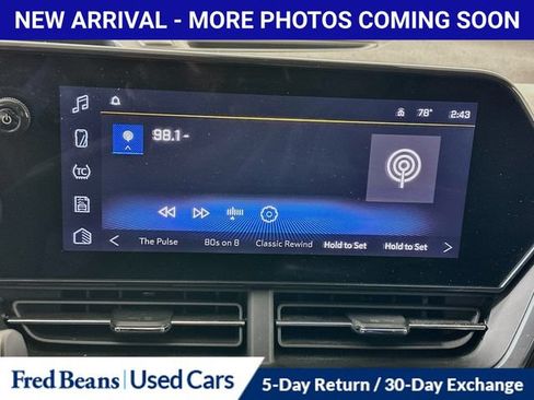 Used 2025 Chevrolet Trax LT w/ Driver Confidence Package FWD image 19