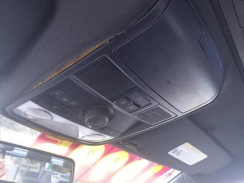 Used 2012 Volkswagen GTI 2-Door image 18