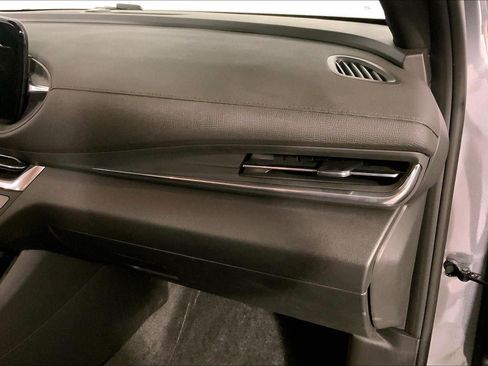 Used 2024 Buick Envista Preferred w/ Convenience I Package FWD image 16