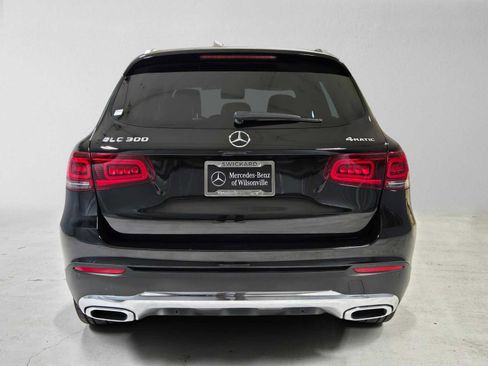Used 2022 Mercedes-Benz GLC 300 4MATIC image 4