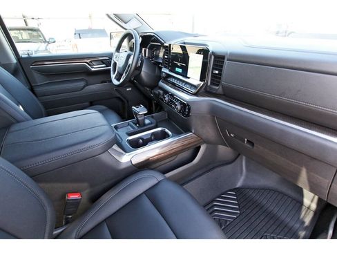 Used 2026 Chevrolet Silverado 1500 LT Trail Boss w/ Convenience Package II AWD/4WD image 27