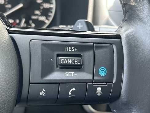 Used 2023 Nissan Rogue SV w/ SV Premium B Package AWD/4WD image 31