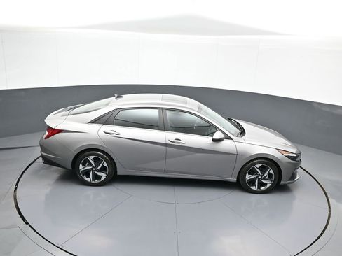 Certified 2023 Hyundai Elantra Limited w/ Preferred Accessory Package FWD image 36
