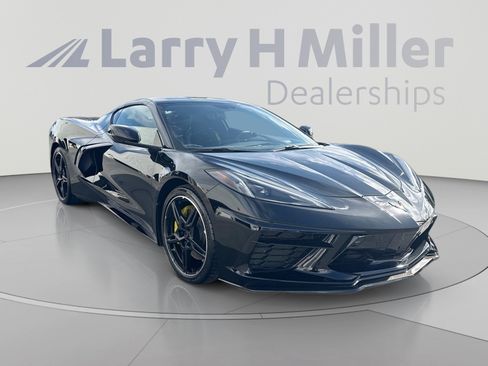 Certified 2020 Chevrolet Corvette Stingray Premium Cpe w/ 3LT Preferred Equipment Group RWD image 3