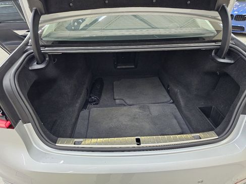 Used 2020 BMW 740i image 14