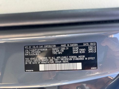 Used 2023 Volvo XC90 B6 Core w/ Protection Package Premier AWD/4WD image 35