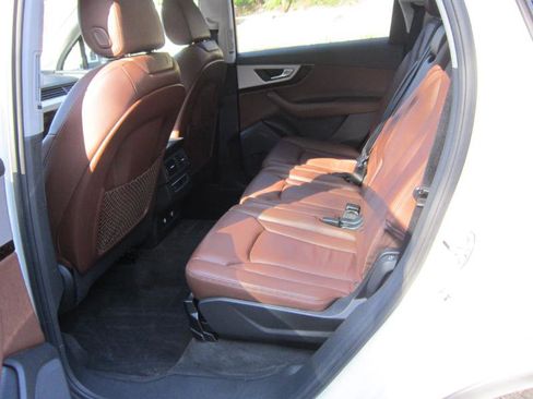 Used 2019 Audi Q7 2.0T Premium Plus w/ Premium Plus Package image 8