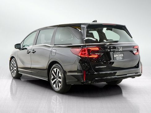 Used 2026 Honda Odyssey EX-L image 3